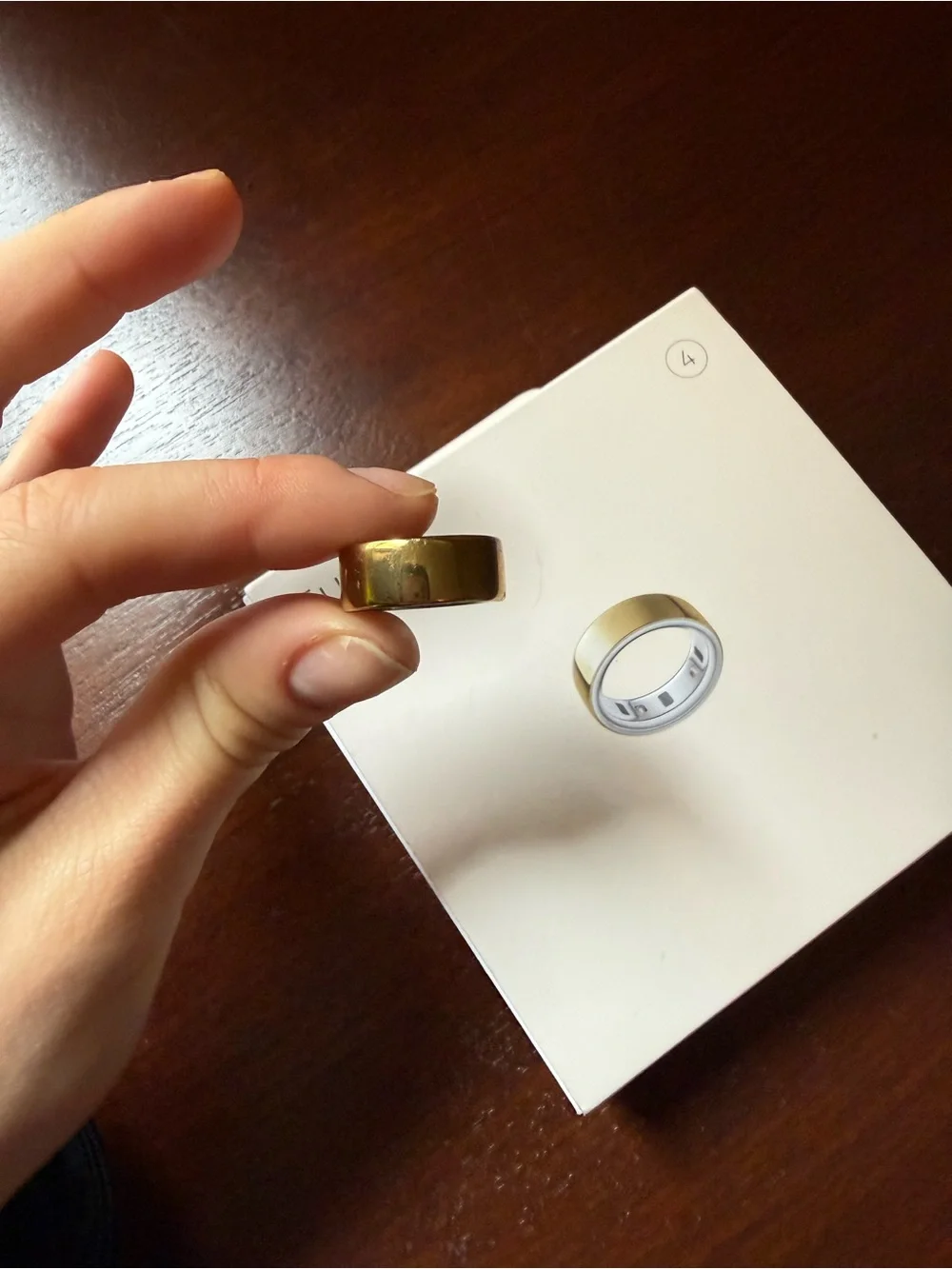 Oura Charging Dock and Box - White with Gold Accent